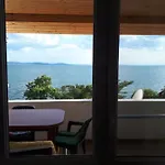 за гости West 3* ポモリエ